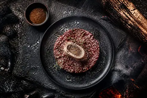 Ricetta Tartare di Manzo con Midollo Affumicato