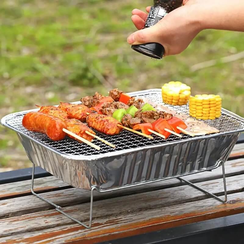 Barbecue usa e getta | Quando si fa di necessità virtù — A Tutta Griglia